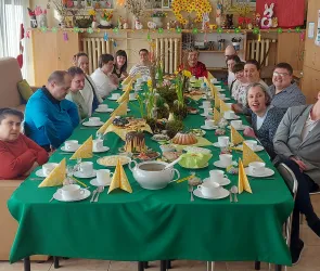 ŚNIADANIE WIELKANOCNE W OŚRODKU ADAPTACYJNYM 