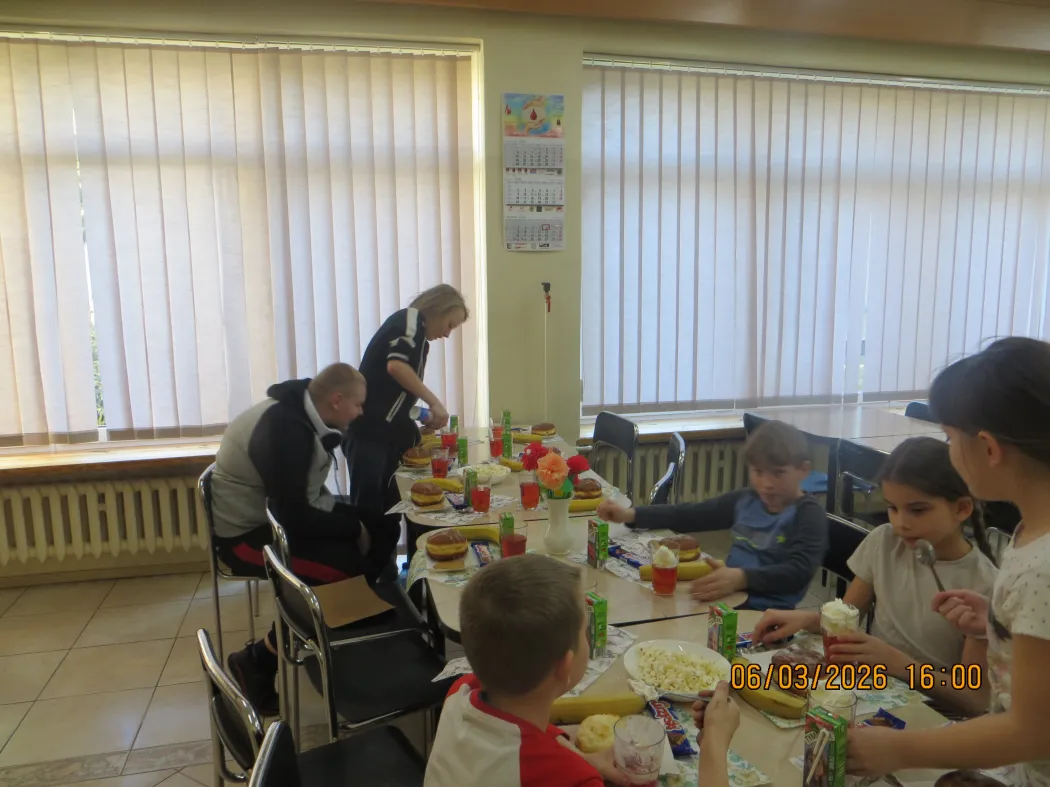  DZIEŃ KOBIET W ŚWIETLICY ŚRODOWISKOWEJ 